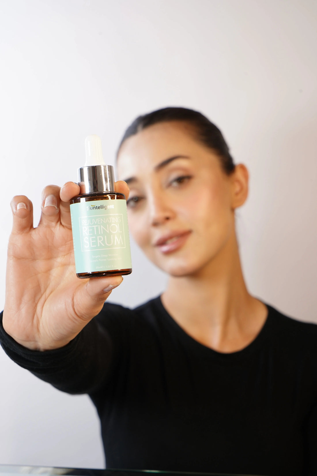 Skintelligent Rejuvenating Retinol Serum